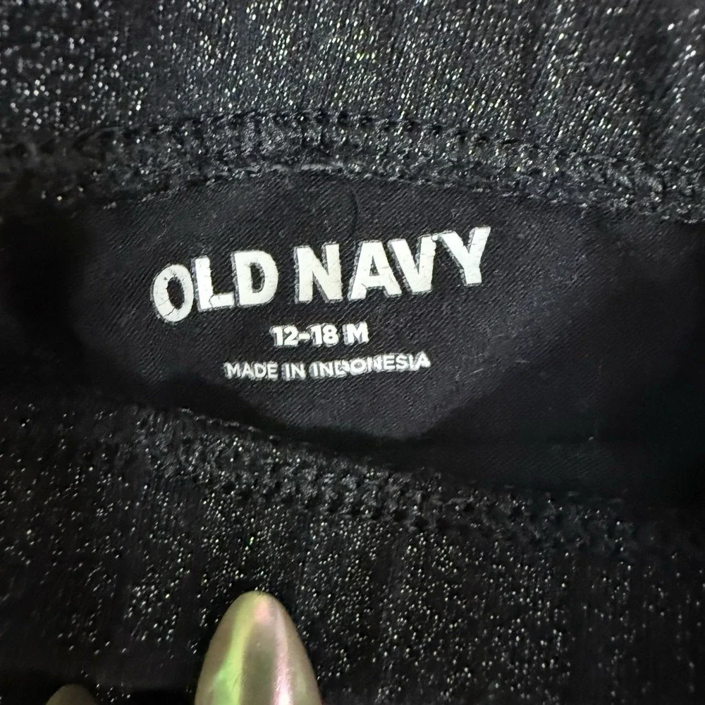 Old Navy Bundle! Black Sparkle pants‎ and light purple waffle knit top. 12-18m